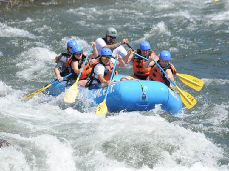 27:17 Singles Collective White Water Rafting Trip